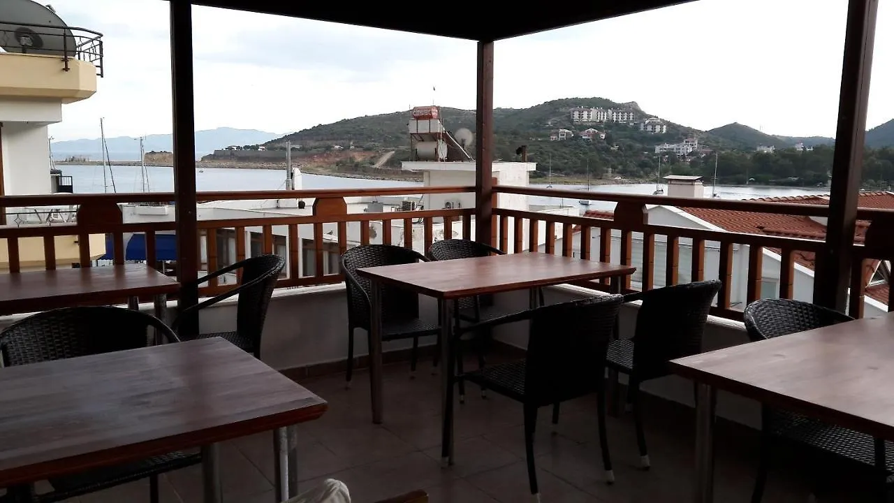 Oguz Otel Datça 2*,